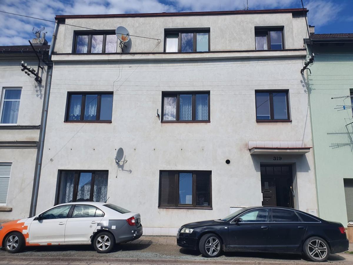 Apartman Beseda Apartment Velke Porici Exterior photo
